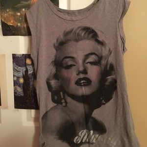 Marilyn Monroe tank top
